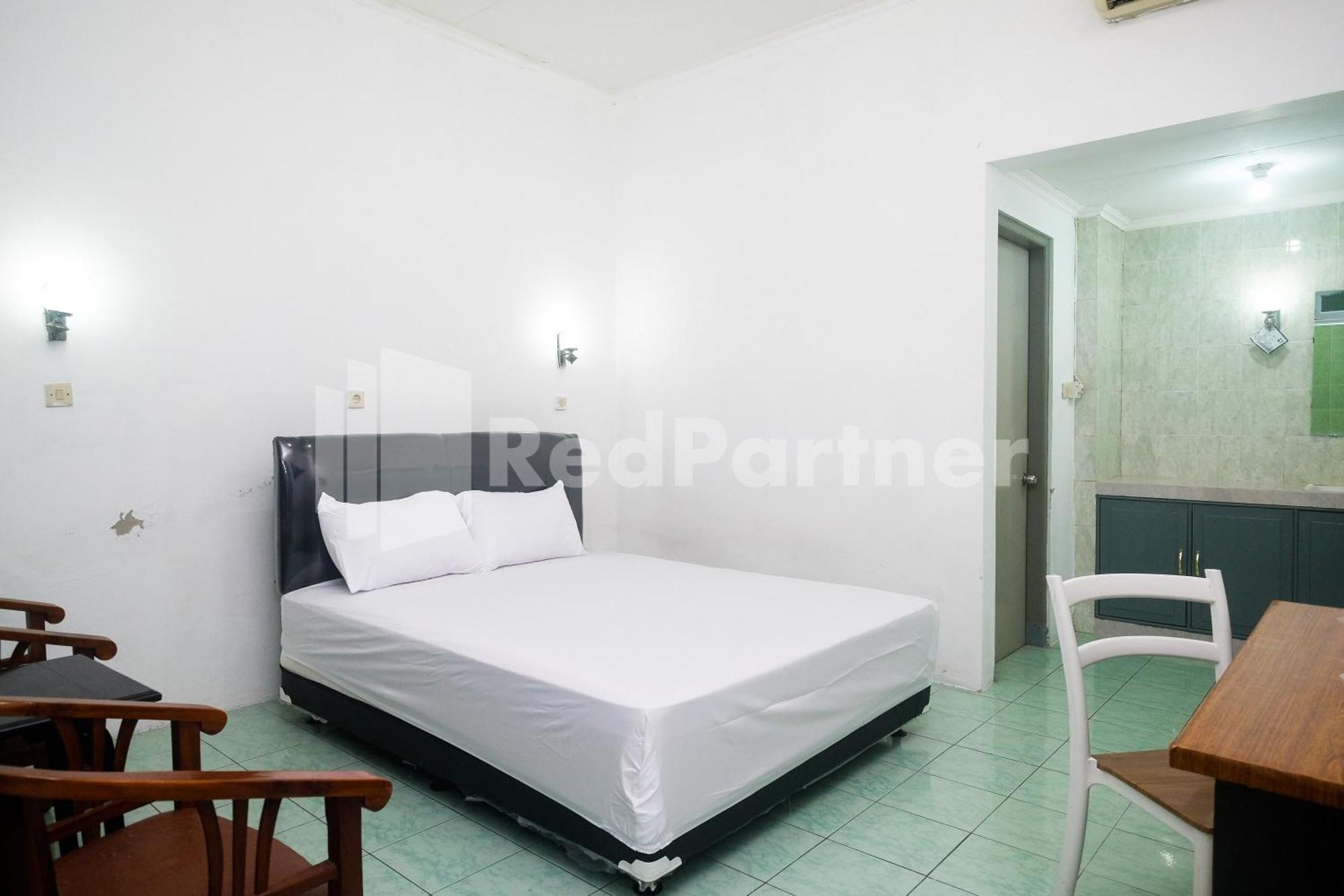 Camila Living Redpartner Hotel *