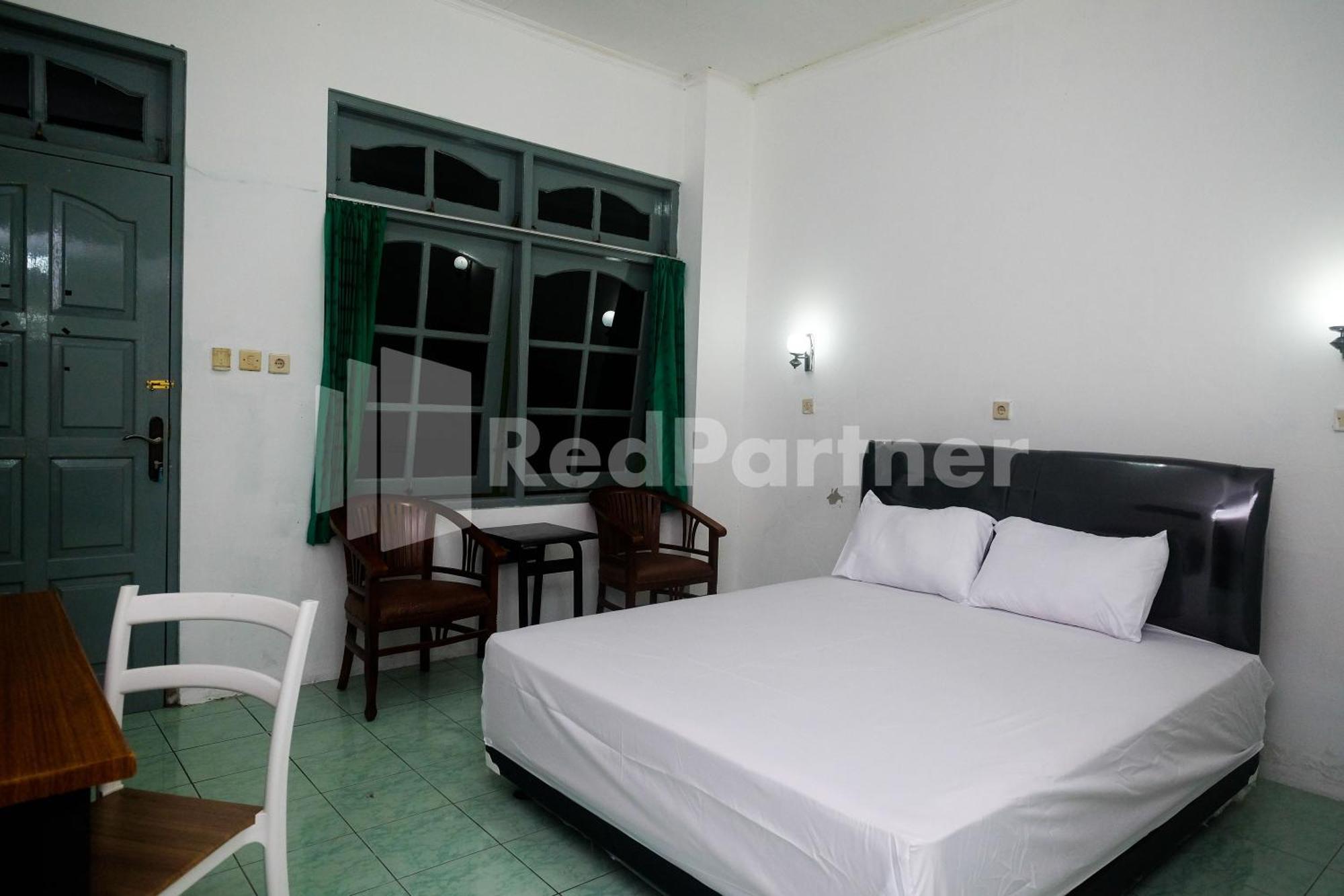 Camila Living Redpartner * Yogyakarta